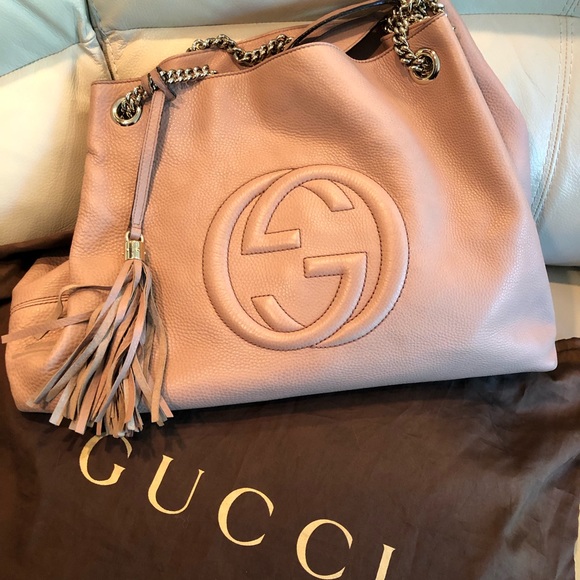 Gucci Handbags - Gucci Pink Pebbled Leather Soho Chain Tote Bag